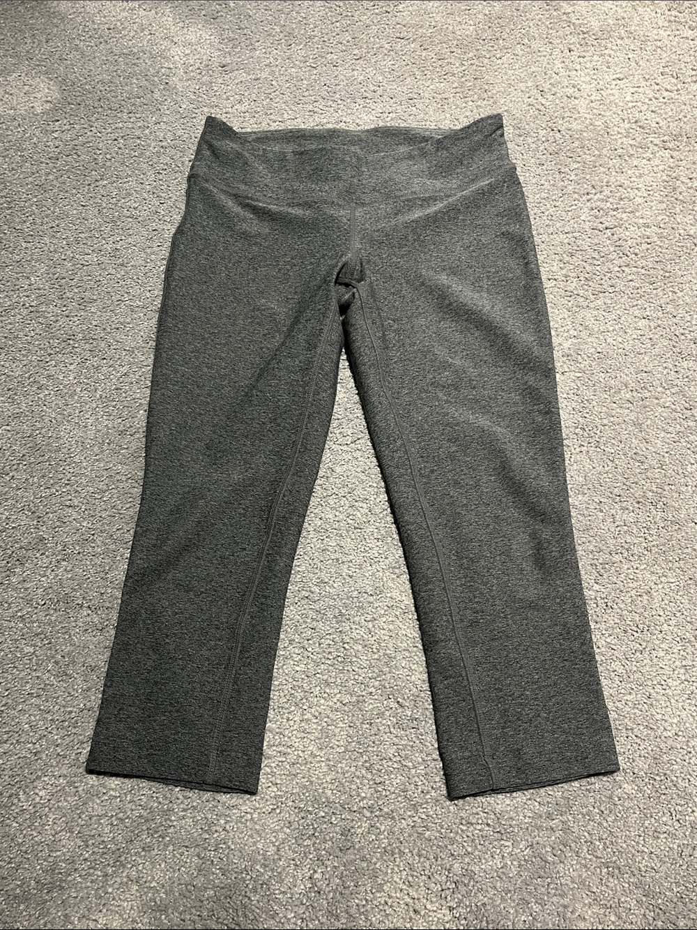 Mondetta Gray Cropped Leggings